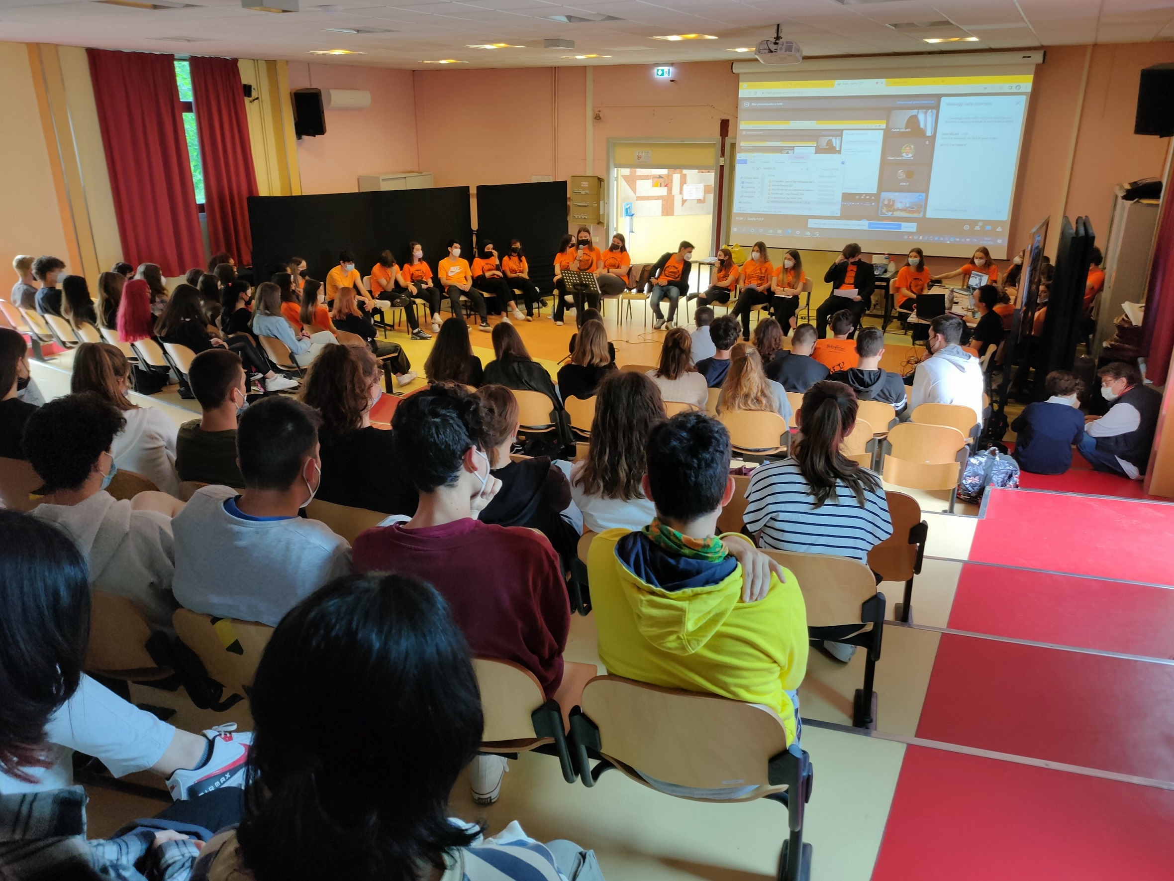 Ferrara, al liceo Carducci una mattina speciale con gli studenti tutor dei compagni contro dipendenze e disagio giovanile